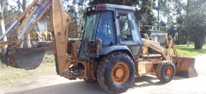 Combinada CASE 580 Super L 4x4